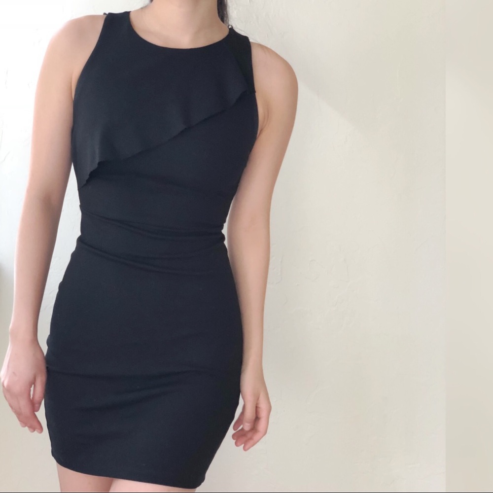 {zara} fitted sheath dress with ruffles - Picture 3 of 4